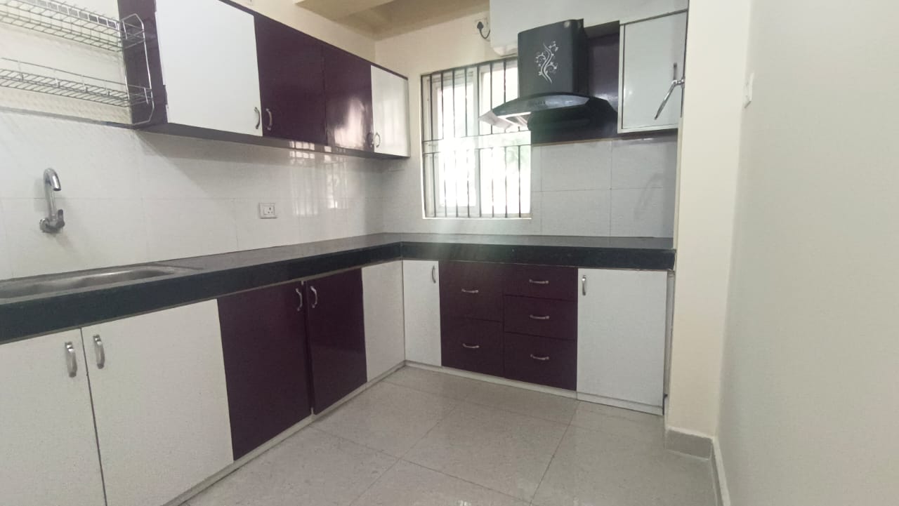 Semi Furnished 3bhk in Zoo Road Tiniali, Guwahati, Assam, India for Rent